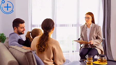 Мужчина врач с пробиркой